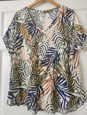 Tahari Leaf-Print V-Neck Short Sleeve Top - White/Multicolor - Women's 3x